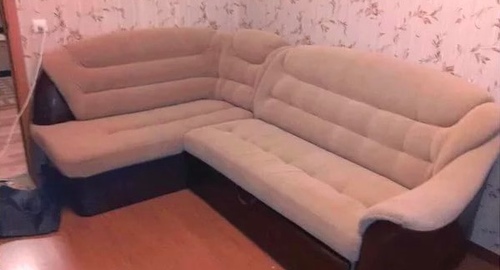 Перетяжка углового дивана. Куровское